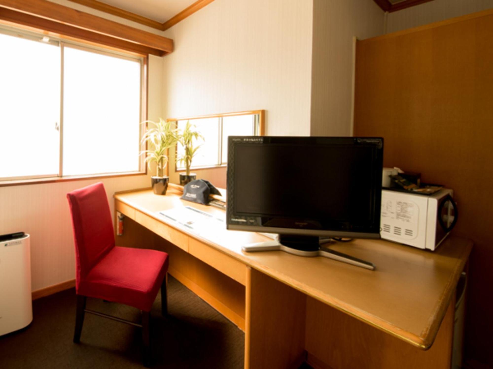 Hotel Livemax Budget Naha Tomarikou Екстер'єр фото