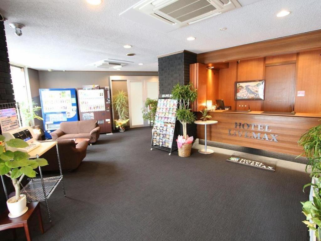 Hotel Livemax Budget Naha Tomarikou Екстер'єр фото