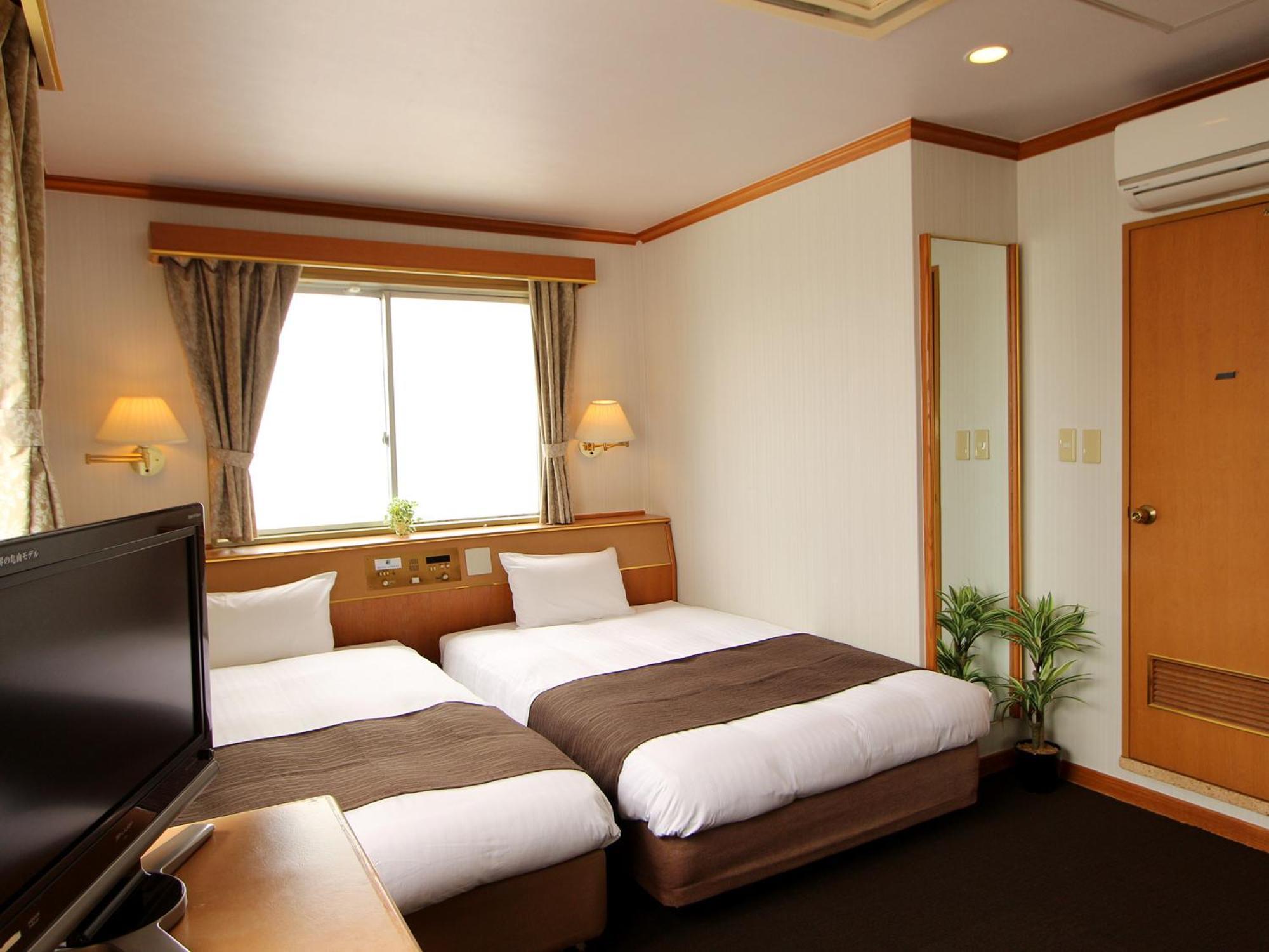 Hotel Livemax Budget Naha Tomarikou Екстер'єр фото
